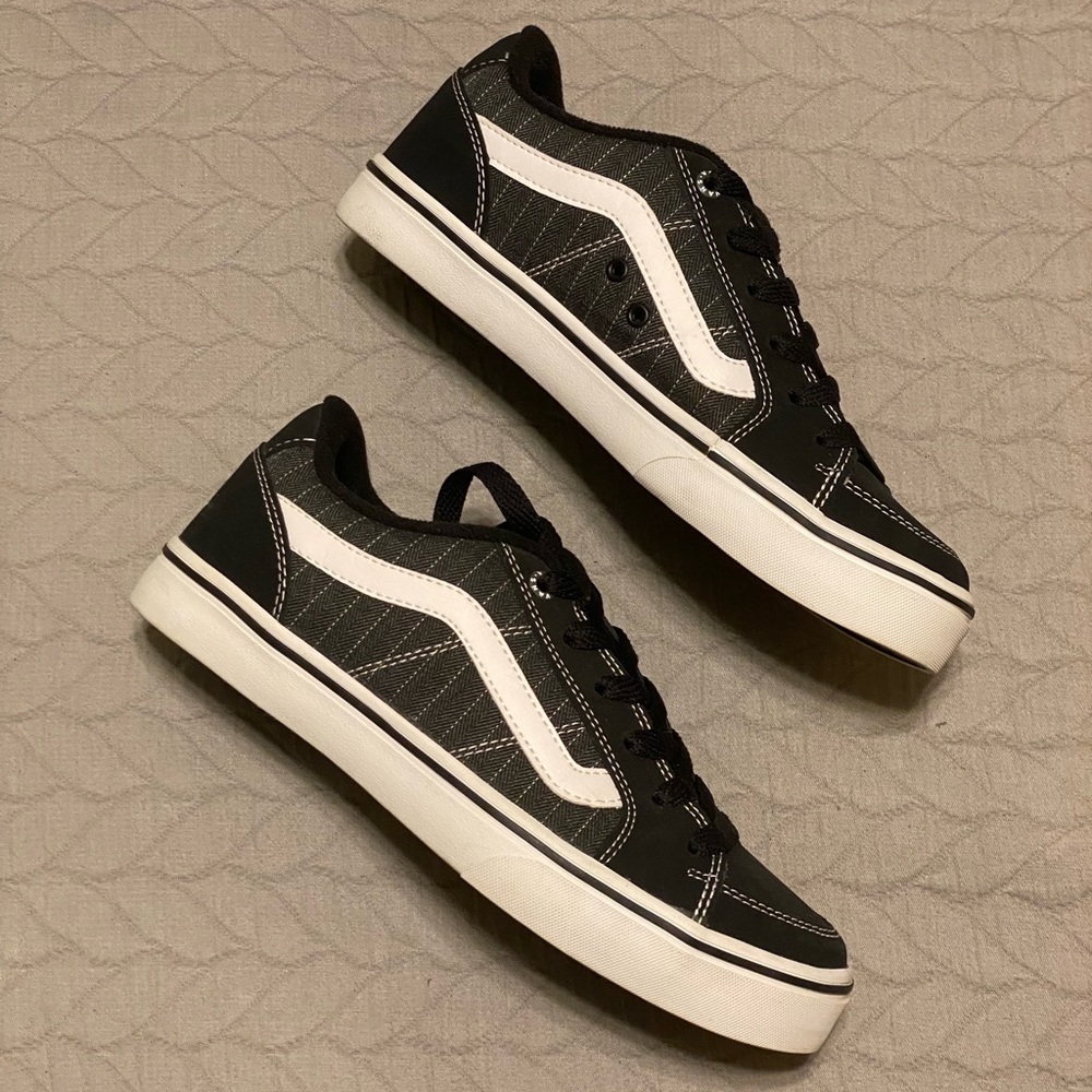 Men’s Black Vans - Picture 1 of 7
